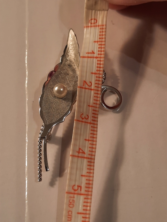 Steeling Silver  Leaf Brooch Pin - Elegant Women’s Jewelry - Picture 5 of 8